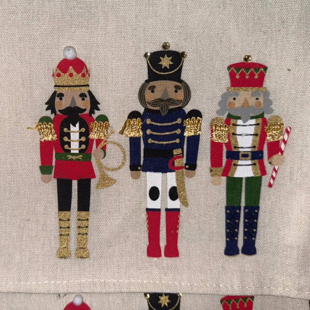 Nutcracker Decorative Table Linen Placemat 6 piece Set- NWT